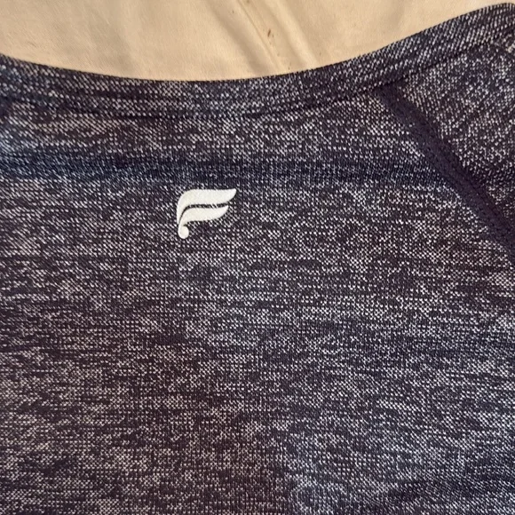 Ombre Seamless Long-Sleeve Top - Picture 3 of 4